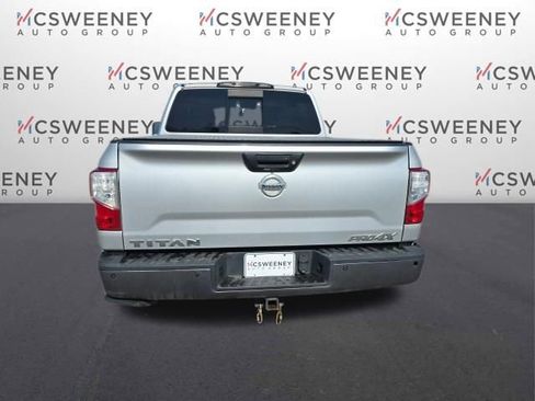 Used 2017 Nissan Titan PRO-4X image 6