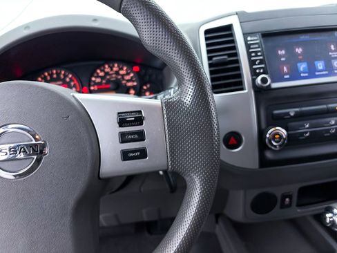 Used 2019 Nissan Frontier SV image 21
