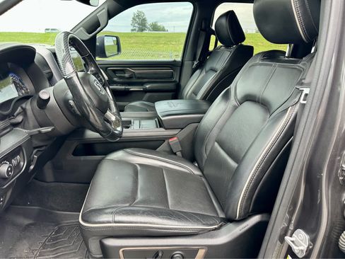 Used 2019 RAM 1500 Limited AWD/4WD image 12