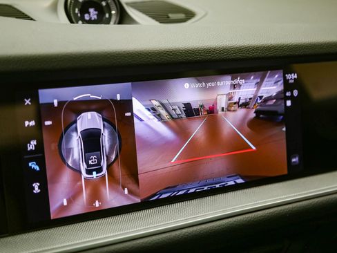 Certified 2025 Porsche Cayenne Coupe AWD/4WD image 29