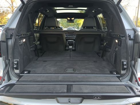 Used 2025 BMW X7 xDrive40i w/ M Sport Package image 23
