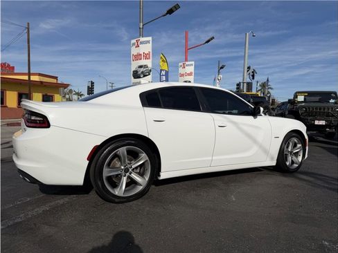 Used 2018 Dodge Charger R/T image 57