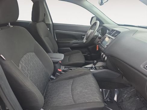 Used 2023 Mitsubishi Outlander Sport ES AWD/4WD image 15
