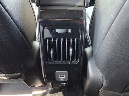 New 2026 Jeep Compass Latitude image 12