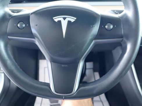 Used 2018 Tesla Model 3 Mid Range RWD image 23