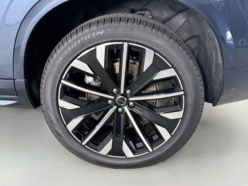 New 2026 Volvo XC90 T8 Plus w/ Protection Package Premier image 34