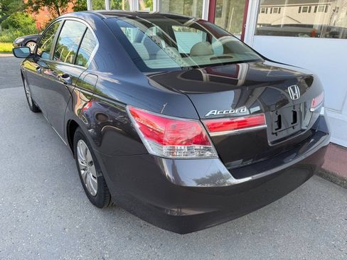 Used 2011 Honda Accord LX image 6