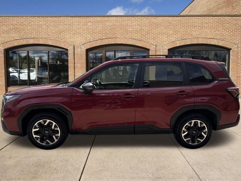 Used 2025 Subaru Forester Premium w/ Convenience Package #1 AWD/4WD image 7