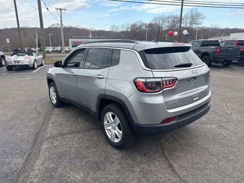 Used 2022 Jeep Compass Latitude w/ Convenience Group image 5