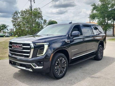 New 2026 GMC Yukon XL Elevation w/ Elevation Premium Package AWD/4WD image 2