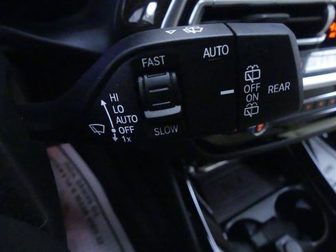 Used 2024 BMW X3 xDrive30i w/ Convenience Package w/ZPA AWD/4WD image 21