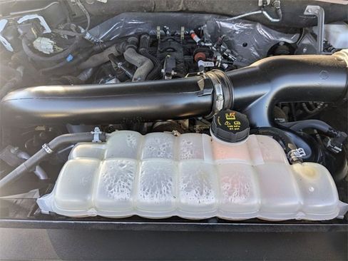 Used 2024 Ford Expedition Limited image 37