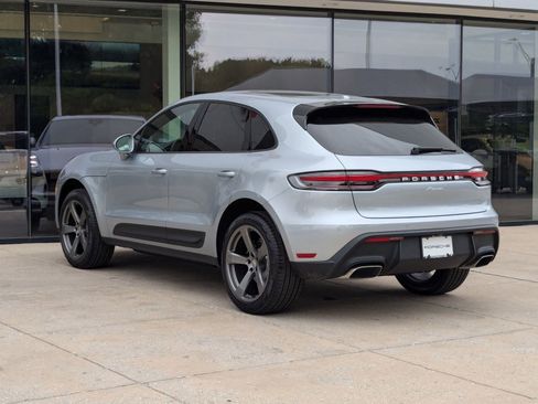 Certified 2025 Porsche Macan image 3