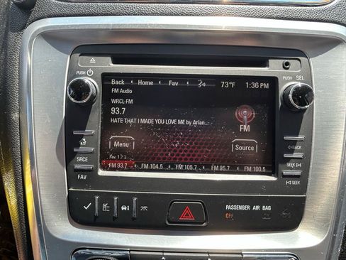 Used 2016 GMC Acadia SLT AWD/4WD image 23