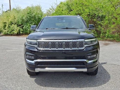 Used 2024 Jeep Grand Wagoneer L 4WD image 2