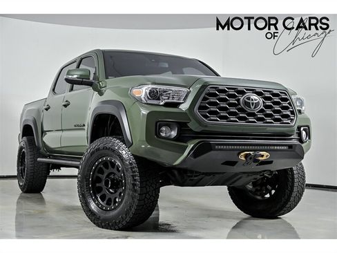 Used 2021 Toyota Tacoma TRD Off-Road w/ Technology Package AWD/4WD image 1