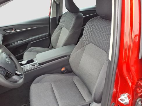 Used 2026 Toyota Camry LE w/ Convenience Package FWD image 16