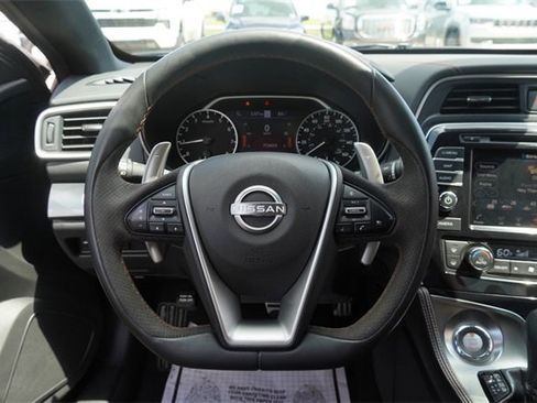 Used 2023 Nissan Maxima SR w/ Sport Mat Group image 27