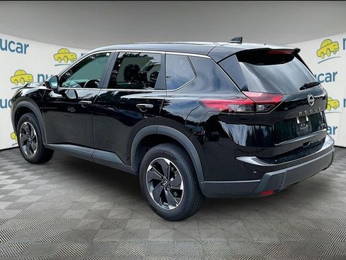 Used 2026 Nissan Rogue SV AWD/4WD image 5