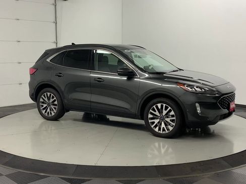 Certified 2020 Ford Escape Titanium image 17