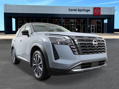 New 2026 Nissan Pathfinder Platinum w/ Cargo Package image 7