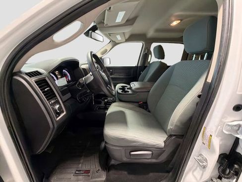 Used 2018 RAM 2500 Tradesman w/ Chrome Appearance Group image 16