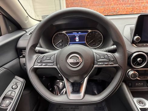 Used 2024 Nissan Sentra SV FWD image 13