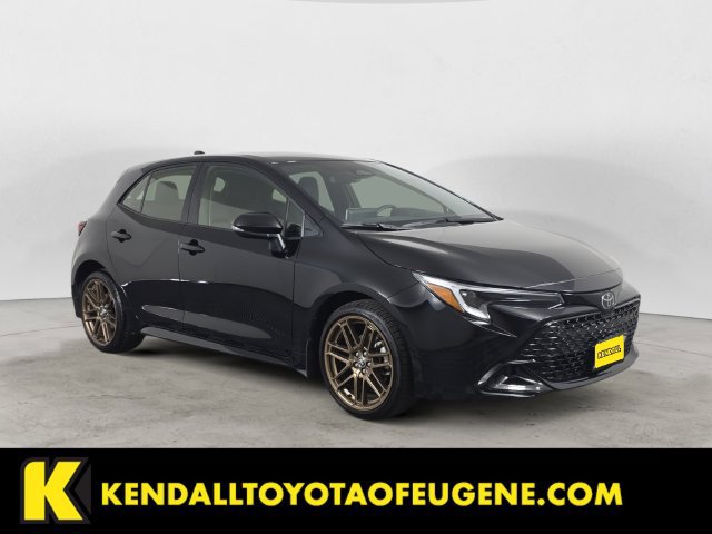 Certified 2025 Toyota Corolla Hatchback w/ SE Package FWD image 3