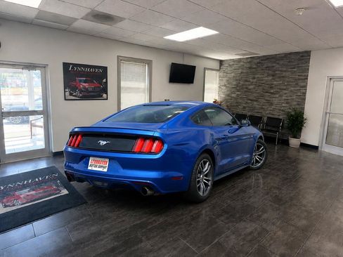 Used 2017 Ford Mustang Coupe RWD image 6