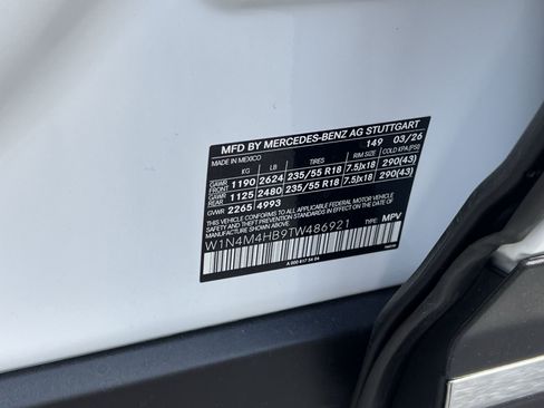 New 2026 Mercedes-Benz GLB 250 4MATIC image 42