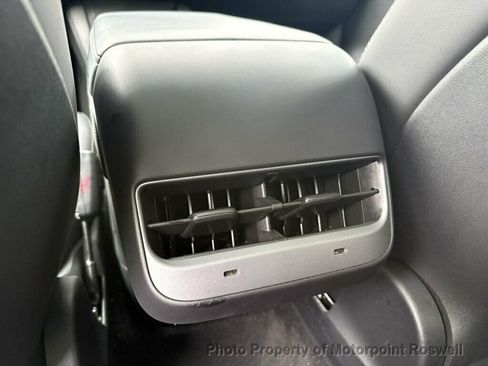 Used 2023 Tesla Model Y 2WD image 23
