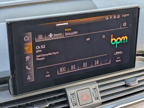 Certified 2025 Audi Q5 2.0T Premium Plus image 15