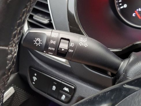 Used 2021 Kia Seltos SX w/ SX Sunroof Package image 31