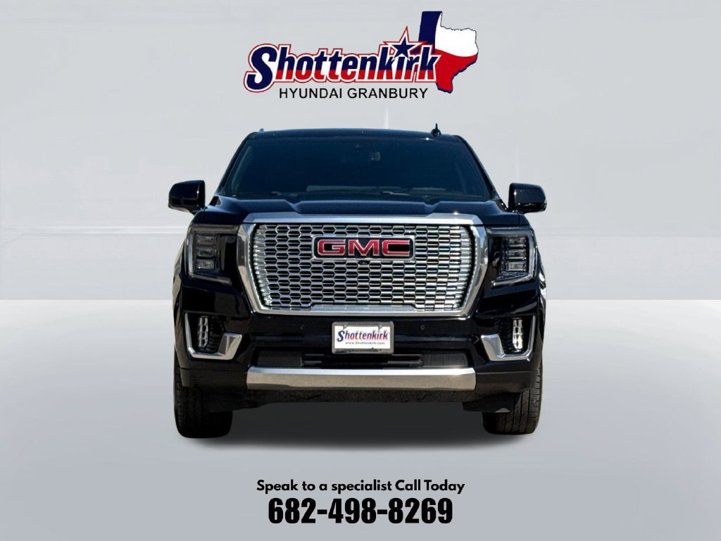 Used 2023 GMC Yukon XL Denali AWD/4WD image 2