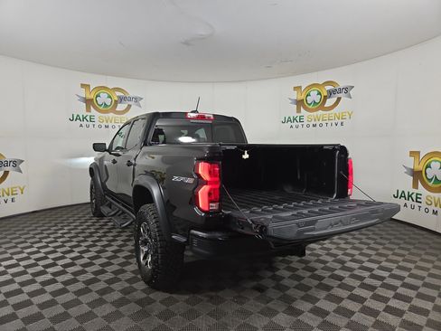 Used 2024 Chevrolet Colorado ZR2 w/ Safety Package AWD/4WD image 32