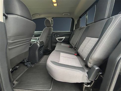Used 2020 Nissan Titan SV w/ SV Convenience Package image 13