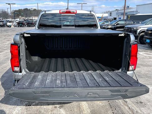 Used 2024 Chevrolet Colorado Z71 image 32