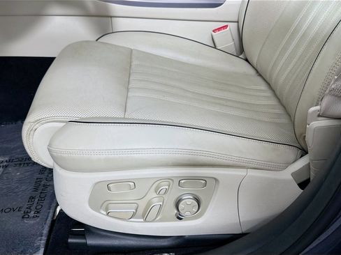 Used 2017 Genesis G90 5.0 Ultimate image 25