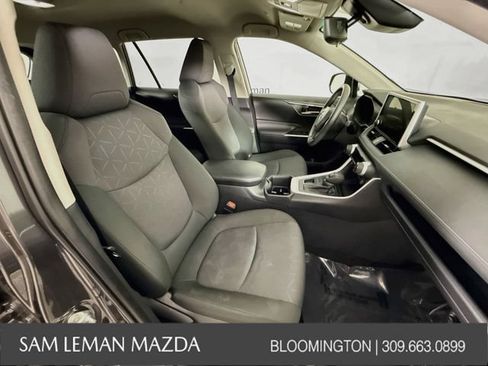 Used 2024 Toyota RAV4 XLE AWD/4WD image 25