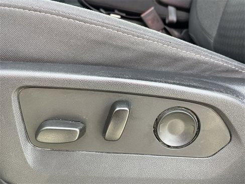 Used 2022 Chevrolet Silverado 1500 Custom w/ LPO, Dark Essentials Package image 25