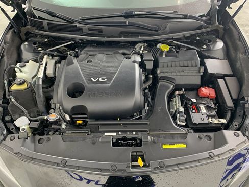 Used 2022 Nissan Maxima Platinum w/ Sport Mat Group image 10