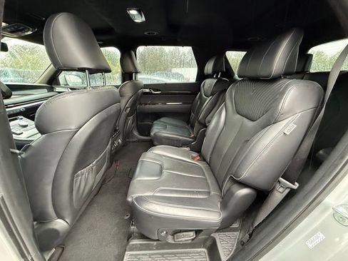 Used 2023 Hyundai Palisade Calligraphy image 15