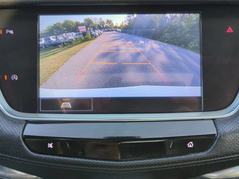 Used 2022 Cadillac XT5 Premium Luxury image 17