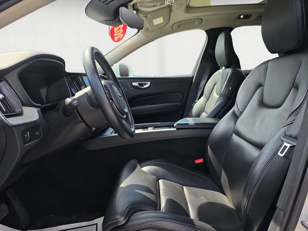 Used 2021 Volvo XC60 T5 Inscription AWD/4WD image 10
