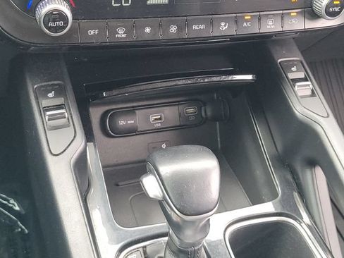 Used 2022 Kia Telluride S AWD/4WD image 16