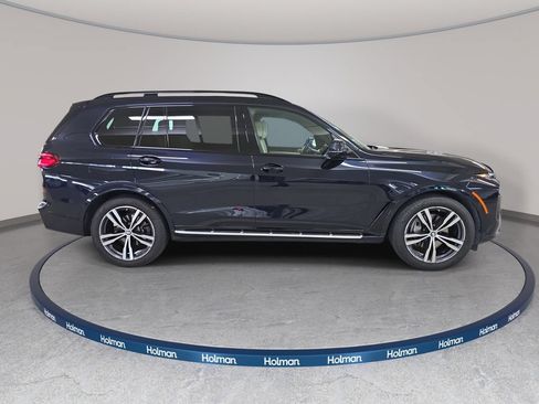 Certified 2024 BMW X7 xDrive40i w/ M Sport Package AWD/4WD image 4