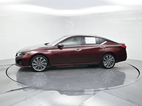 Used 2024 Nissan Altima 2.5 SL FWD image 3