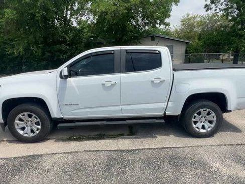 Used 2018 Chevrolet Colorado LT w/ LT Convenience Package RWD image 5