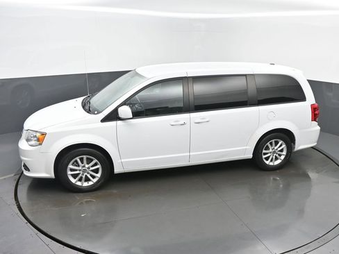 Used 2020 Dodge Grand Caravan SE image 39