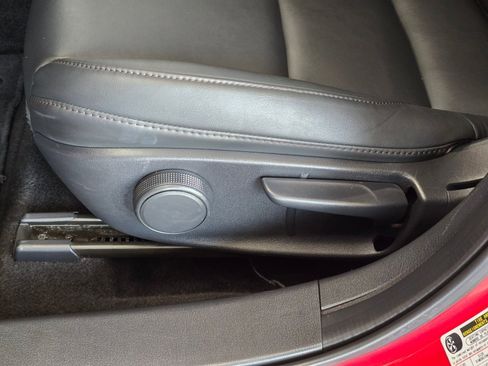 Used 2024 MAZDA MAZDA3 s FWD image 20